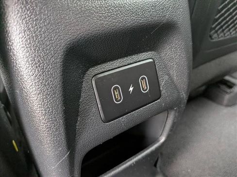 Certified 2025 Hyundai Venue Limited FWD image 20