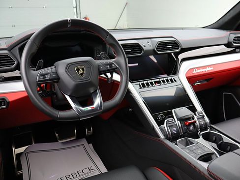Used 2024 Lamborghini Urus S AWD/4WD image 25