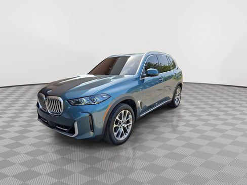 Used 2024 BMW X5 xDrive40i w/ Premium Package image 4