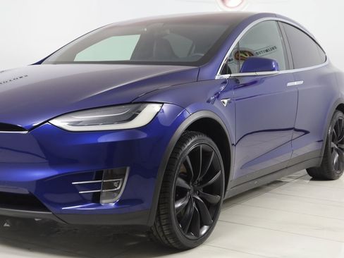 Used 2019 Tesla Model X 75D image 71