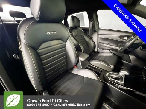 Used 2024 Kia Forte GT-Line w/ GT-Line Premium Package image 17