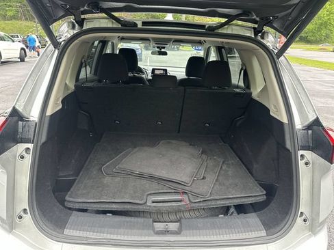 Used 2025 Nissan Rogue SV AWD/4WD image 22