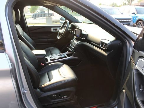 Used 2020 Ford Explorer ST w/ ST Street Pack AWD/4WD image 13