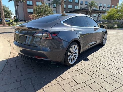 Used 2020 Tesla Model 3 Standard Range RWD image 3