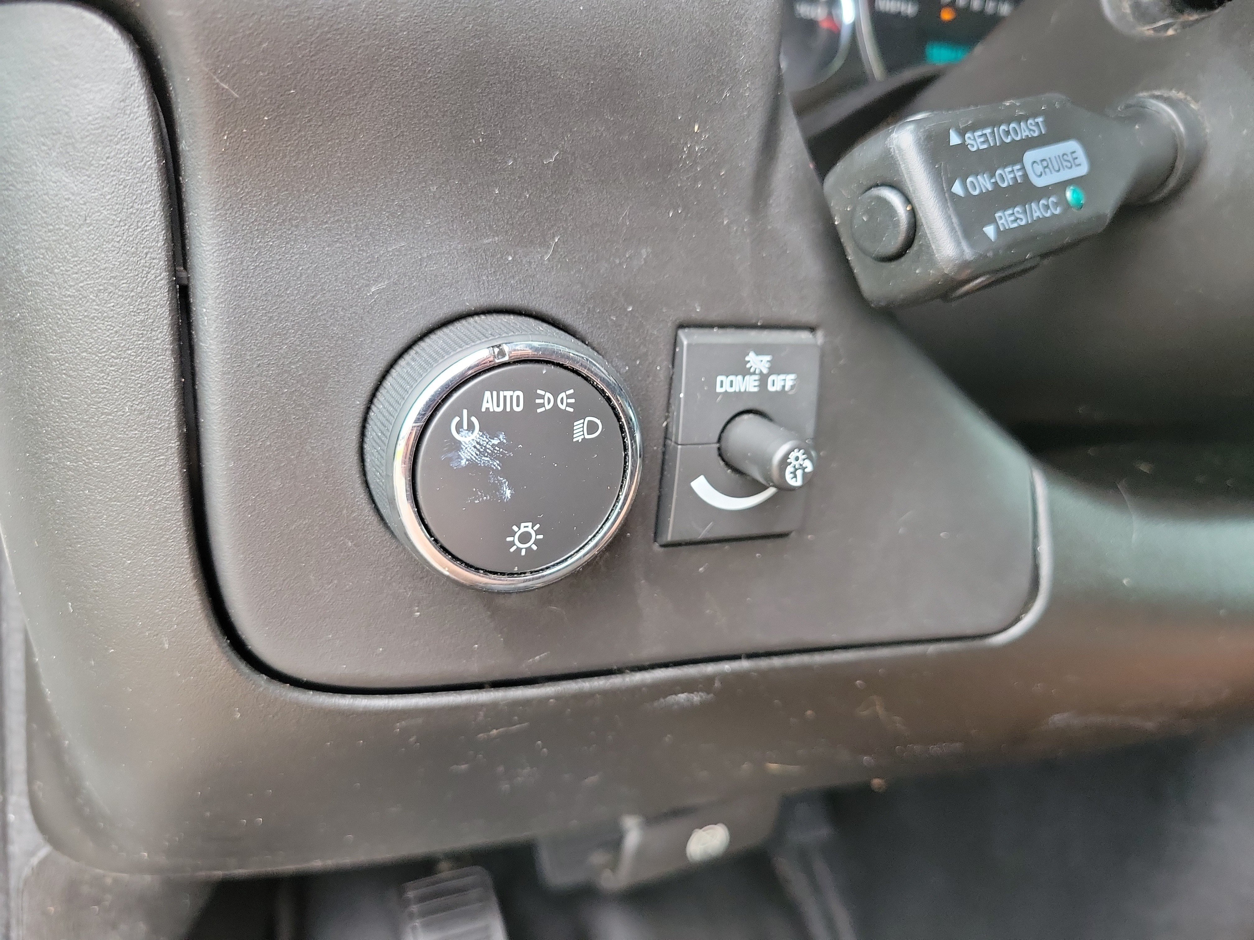 Used 2018 Chevrolet Express 2500 Extended RWD image 24