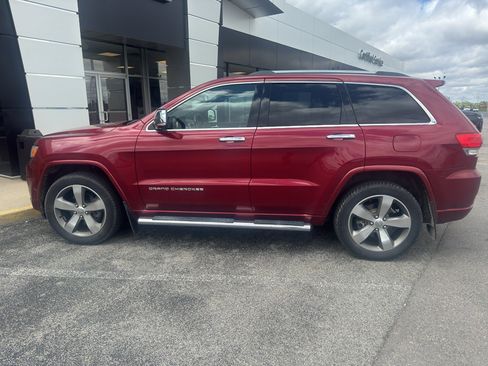 Used 2014 Jeep Grand Cherokee Overland w/ Advanced Technology Group AWD/4WD image 9
