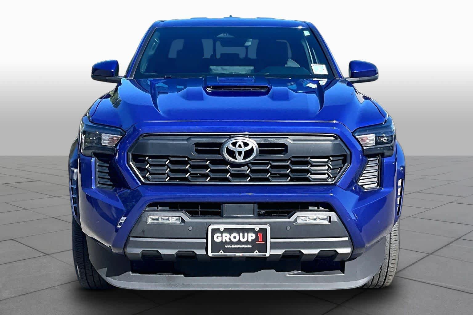 Certified 2025 Toyota Tacoma TRD Sport w/ TRD Sport Upgrade Package AWD/4WD image 3