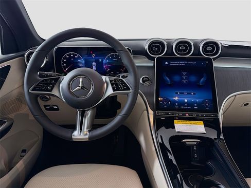 New 2026 Mercedes-Benz GLC 300 4MATIC image 25
