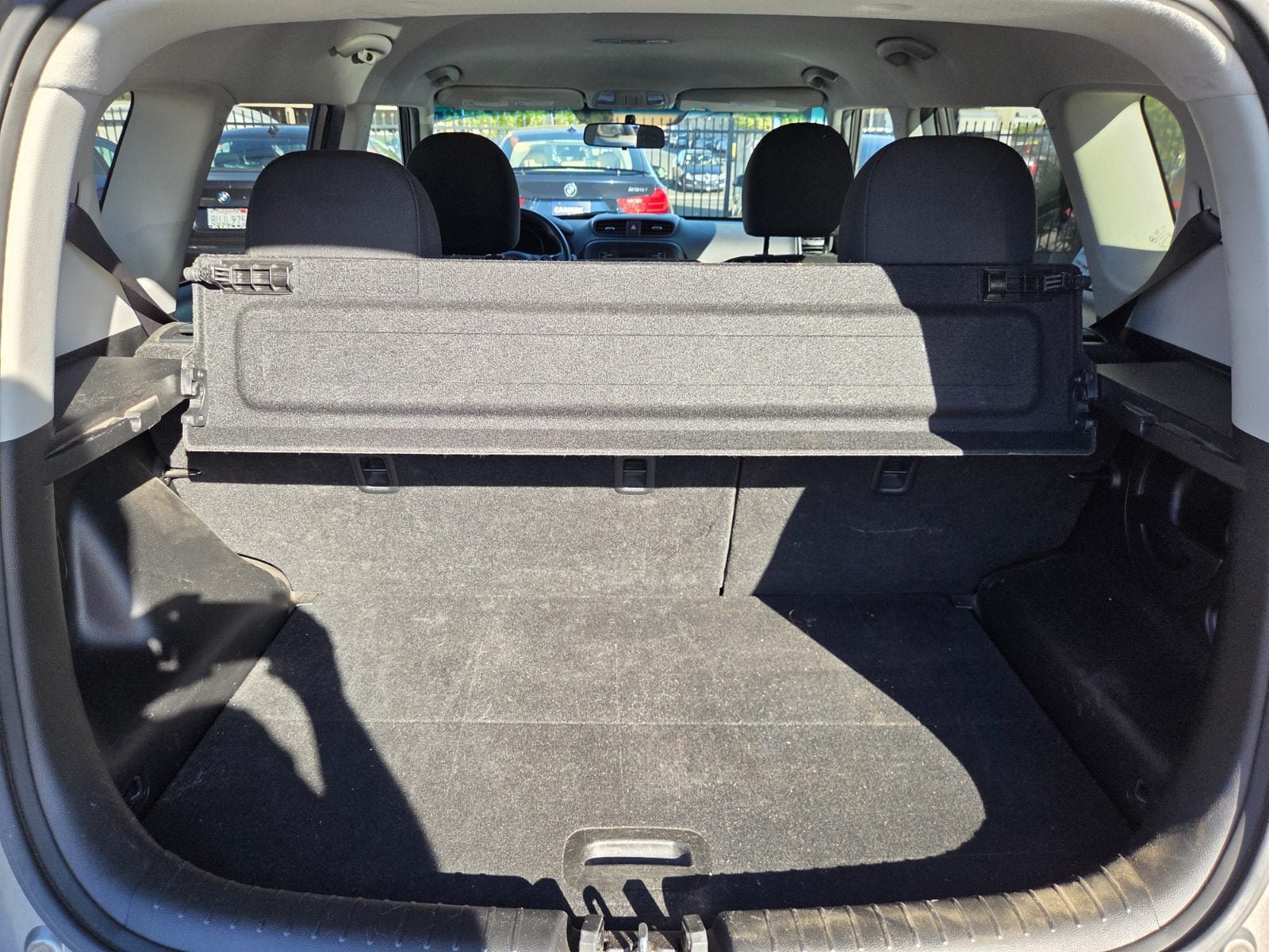 Used 2015 Kia Soul + FWD image 11