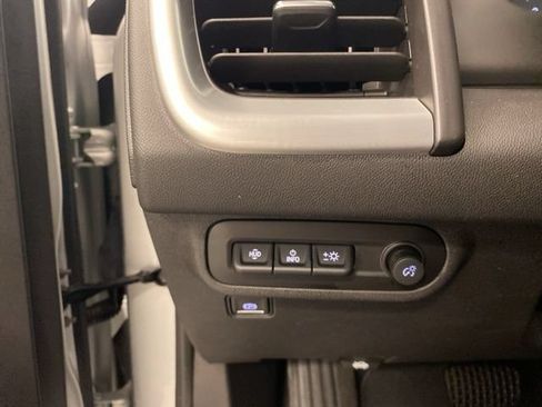 Used 2022 GMC Terrain SLT w/ Infotainment Package II AWD/4WD image 22