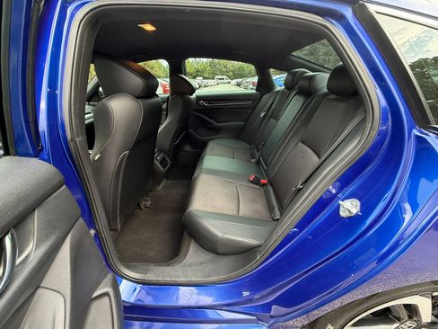 Used 2021 Honda Accord Sport image 11