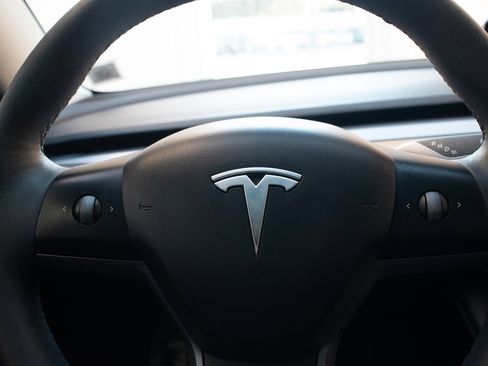 Used 2022 Tesla Model 3 Long Range image 30