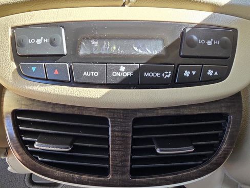 Used 2010 Acura MDX w/ Technology & Entertainment AWD/4WD image 27