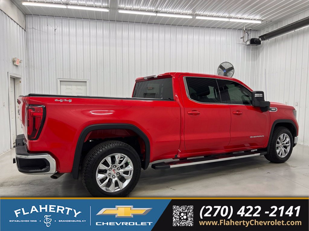 Used 2022 GMC Sierra 1500 SLE AWD/4WD image 2