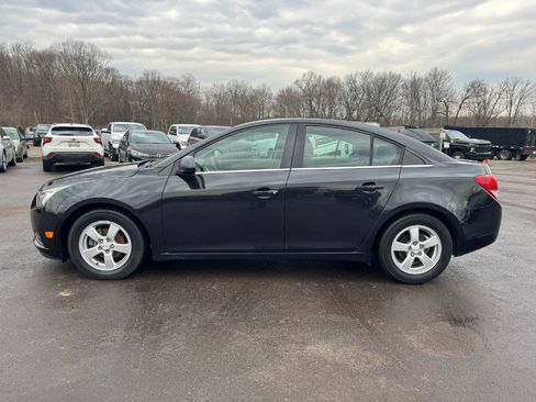 Used 2014 Chevrolet Cruze LT image 2