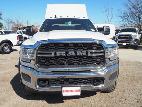 New 2024 RAM 5500 Tradesman w/ Chrome Appearance Group image 3