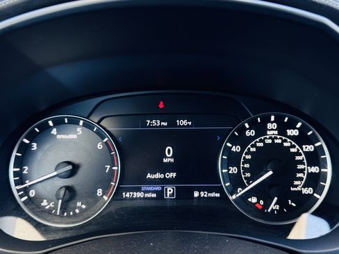 Used 2021 INFINITI QX50 Pure image 25