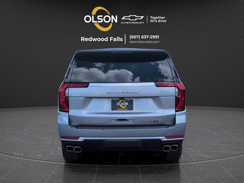 Used 2025 GMC Yukon XL Denali AWD/4WD image 4