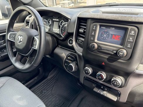 Used 2024 RAM 1500 Big Horn AWD/4WD image 33