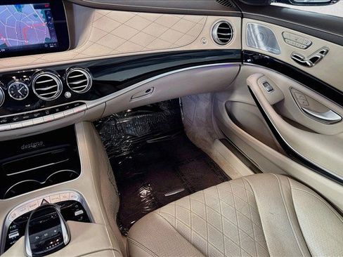 Used 2018 Mercedes-Benz S 560 Sedan image 22