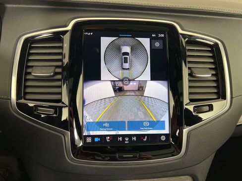 Used 2024 Volvo XC90 B6 Ultimate w/ Protection Package Premier image 9