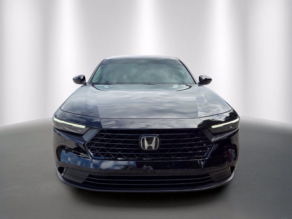 Used 2025 Honda Accord SE image 8