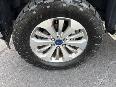Used 2018 Ford F150 XL w/ Equipment Group 101A Mid AWD/4WD image 11