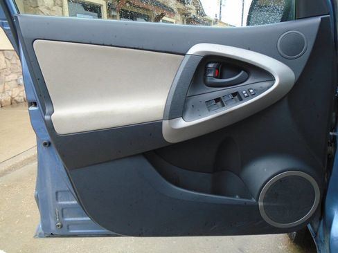 Used 2008 Toyota RAV4 Limited FWD image 27