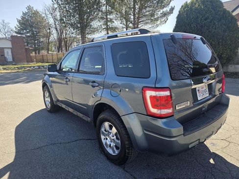 Used 2011 Ford Escape Limited image 3