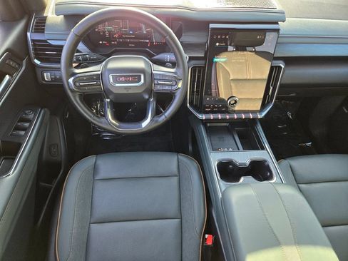 Used 2024 GMC Acadia AT4 w/ Luxury Package AWD/4WD image 12