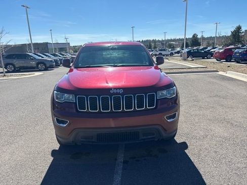 Used 2018 Jeep Grand Cherokee Laredo image 8