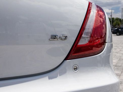 Used 2019 Jaguar XJ L Portfolio RWD image 10