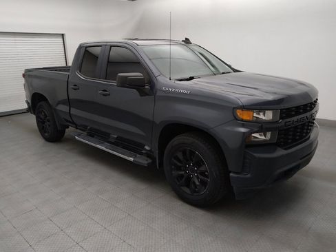 Used 2020 Chevrolet Silverado 1500 Custom w/ Custom Value Package RWD image 11