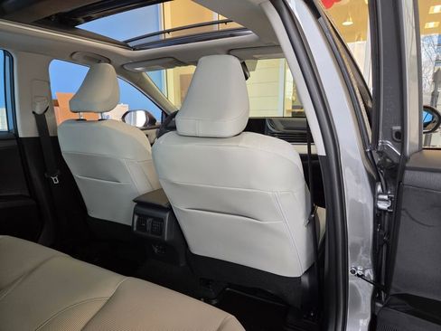 Used 2026 Toyota Camry XLE image 24