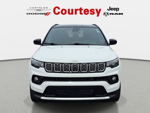 Certified 2024 Jeep Compass Limited AWD/4WD image 10