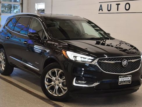 Used 2020 Buick Enclave Avenir w/ Avenir Technology Package AWD/4WD image 1