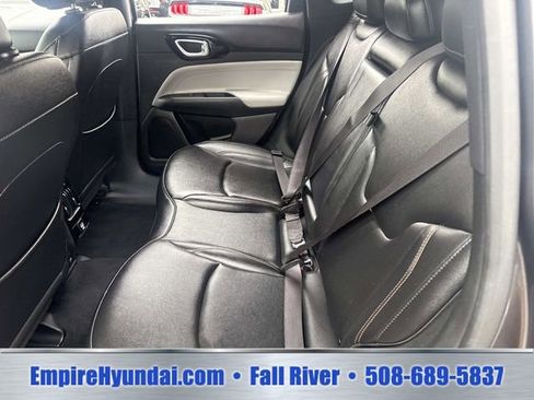 Used 2024 Jeep Compass Limited AWD/4WD image 16