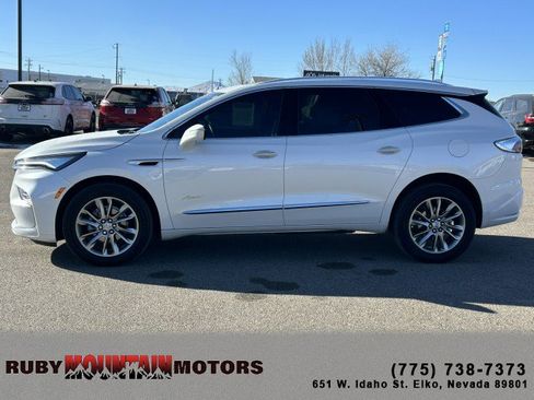 Used 2024 Buick Enclave Avenir image 4