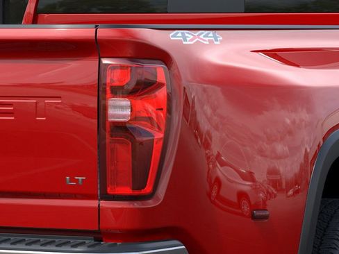New 2026 Chevrolet Silverado 3500 LT image 11