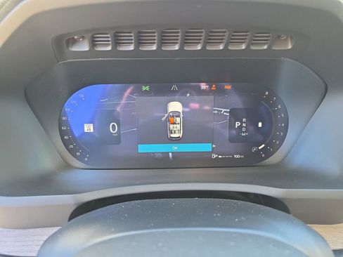 New 2026 Volvo XC90 B6 Plus w/ Protection Package Premier image 13