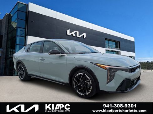 Certified 2025 Kia K4 GT-Line w/ GT-Line Sunroof Package FWD image 1