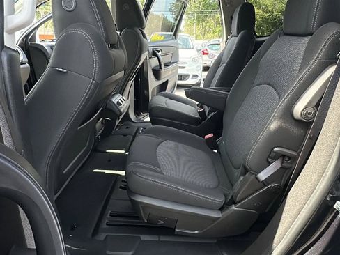 Used 2014 Chevrolet Traverse LT w/ All-Star Edition FWD image 25