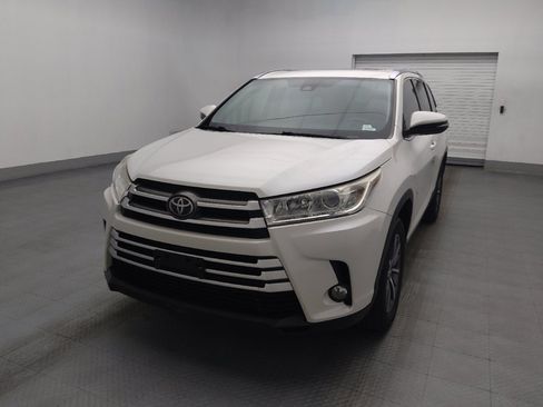 Used 2019 Toyota Highlander XLE FWD image 15