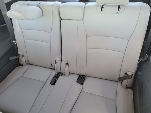 Used 2019 Honda Pilot EX-L image 7