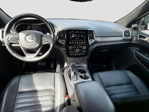 Used 2020 Jeep Grand Cherokee Limited X image 16