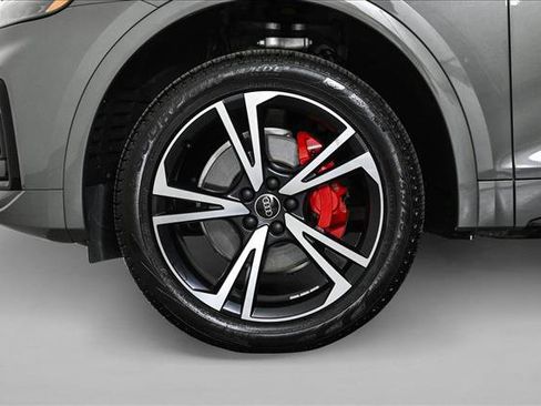 Certified 2025 Audi Q5 2.0T Premium Plus w/ Premium Plus Package image 25