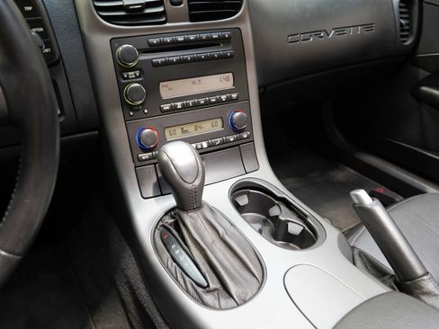 Used 2007 Chevrolet Corvette Coupe w/ Preferred Equipment Group RWD image 51