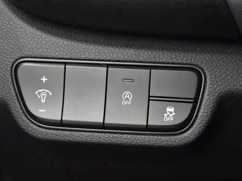 Used 2026 Kia Seltos LX AWD/4WD image 22
