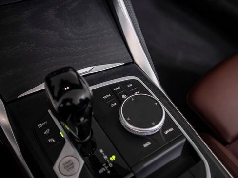 Used 2022 BMW M440i Convertible RWD image 37