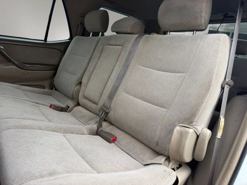 Used 2004 Toyota Sequoia SR5 RWD image 13